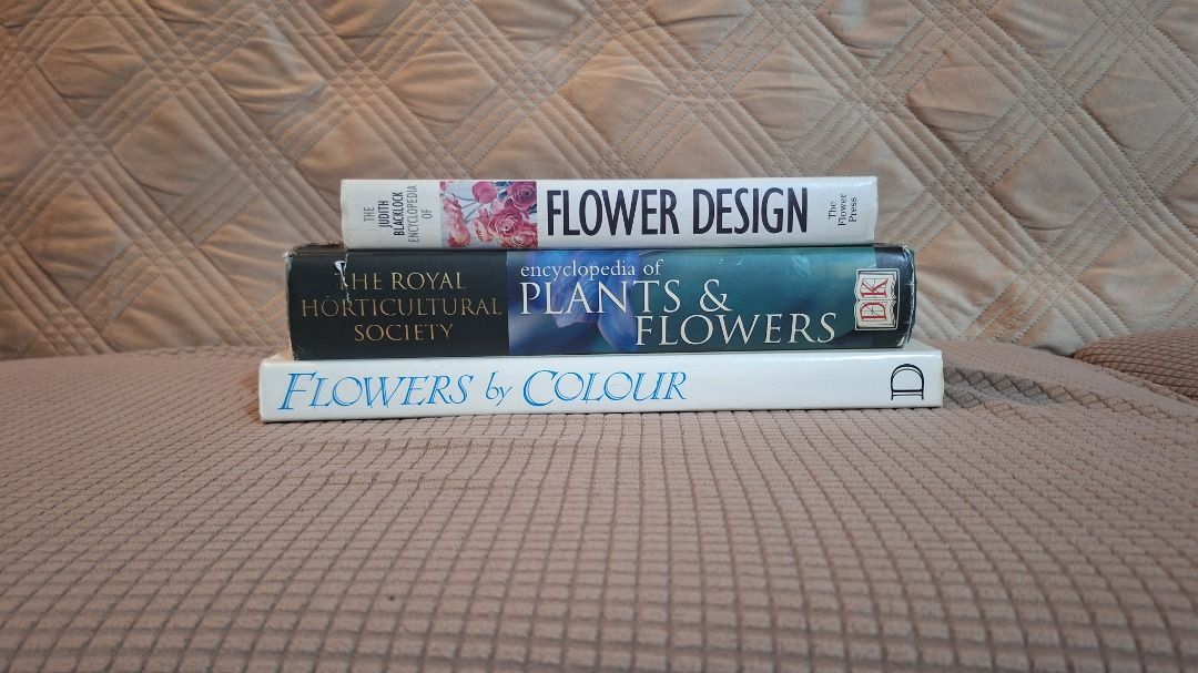 Flower and Plants Encyclopedia (Category: Storybooks) located in Manila. Submitted by roy.vicencio_140 (Listing ID 1463795258, Image 1). Description: The Judith Blacklock Encyclopedia of Flower Design - 600 Pesos RHS Encyclopedia of Plants & Flowers - 800 Pesos Flowers by Colour - 700 Pesos Can negotiate prices.