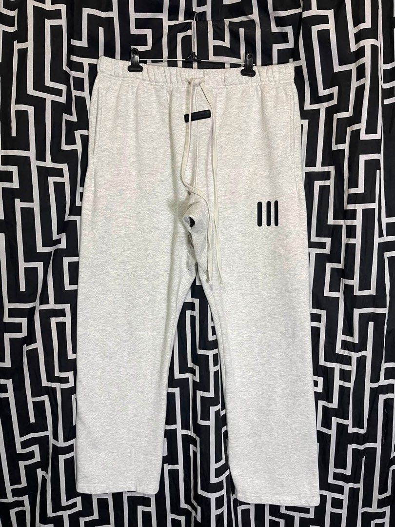 FOG ESSENTIALSSS X ADI (Category: Activewear) located in Manila. Submitted by bibiies2.0xghettothrift (Listing ID 1463889686, Image 1). Description: FOG ESSENTIALSSS X ADI Details W34-38 L41 Xl-xxl ₱850 Loc.Baclaran Paranaque.