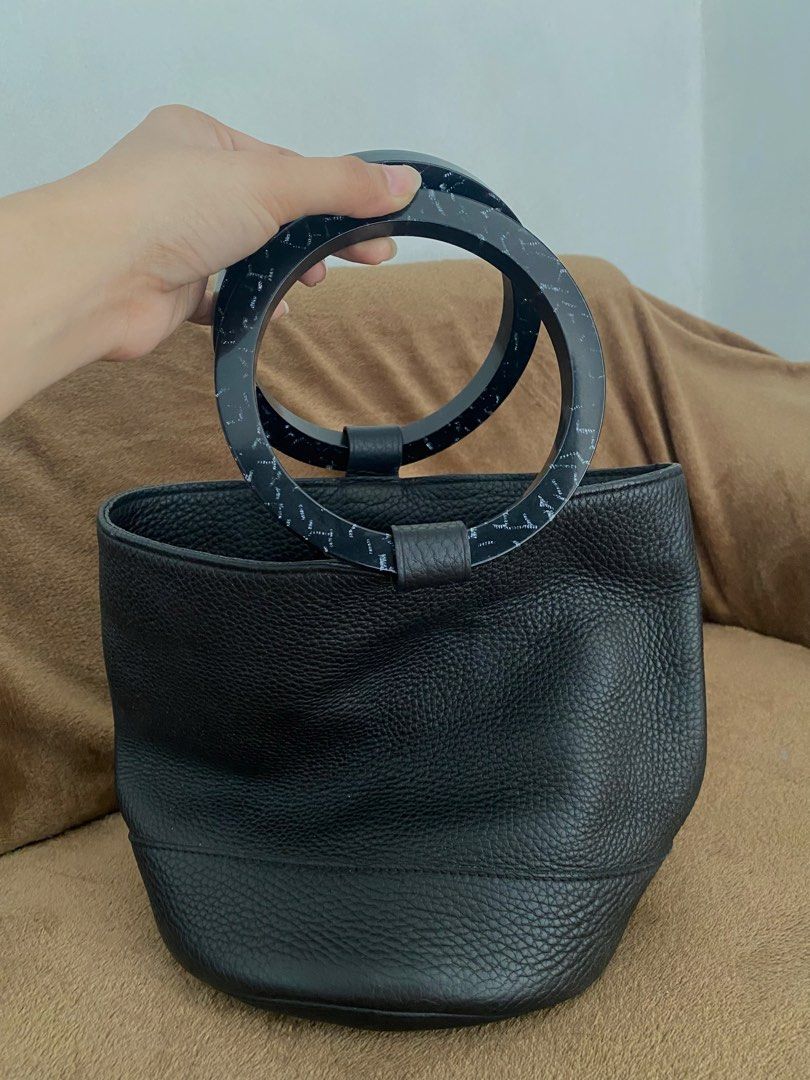 FOR SALE!!❤️ (Category: Luxury Bags & Wallets) located in Quezon City. Submitted by mai_minee (Listing ID 1463785509, Image 1). Description: Negotiable.