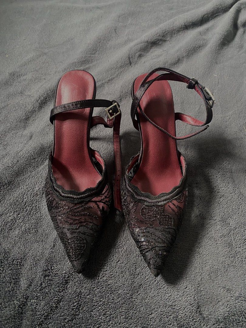 FOR SALE! (Category: Heels) located in Quezon City. Submitted by mai_minee (Listing ID 1463786604, Image 1). Description: .