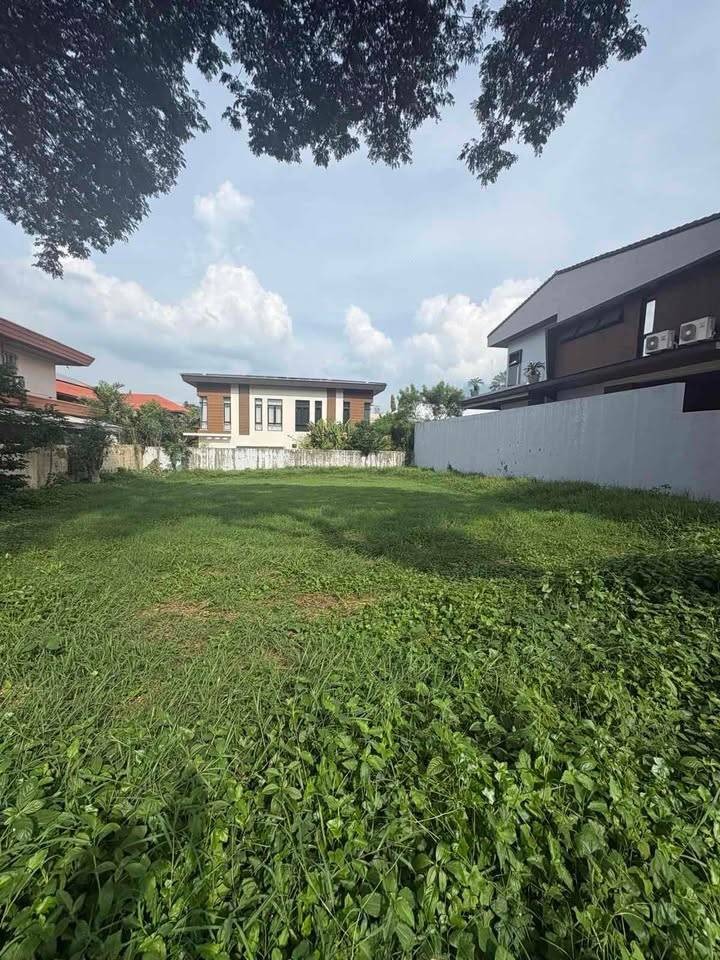 (Category: ) located in . Submitted by REMAXCapital (Listing ID 1463816250, Image 1). Description: .