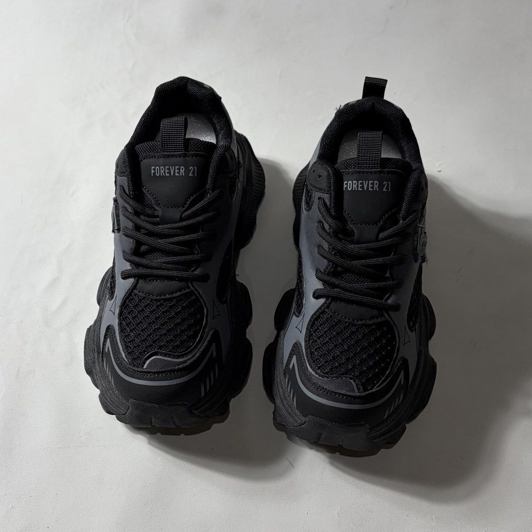 Forever 21 chunky sneakers platform shoes (Category: Sneakers) located in Baguio. Submitted by suffering (Listing ID 1463927276, Image 2). Description: Baguio City .