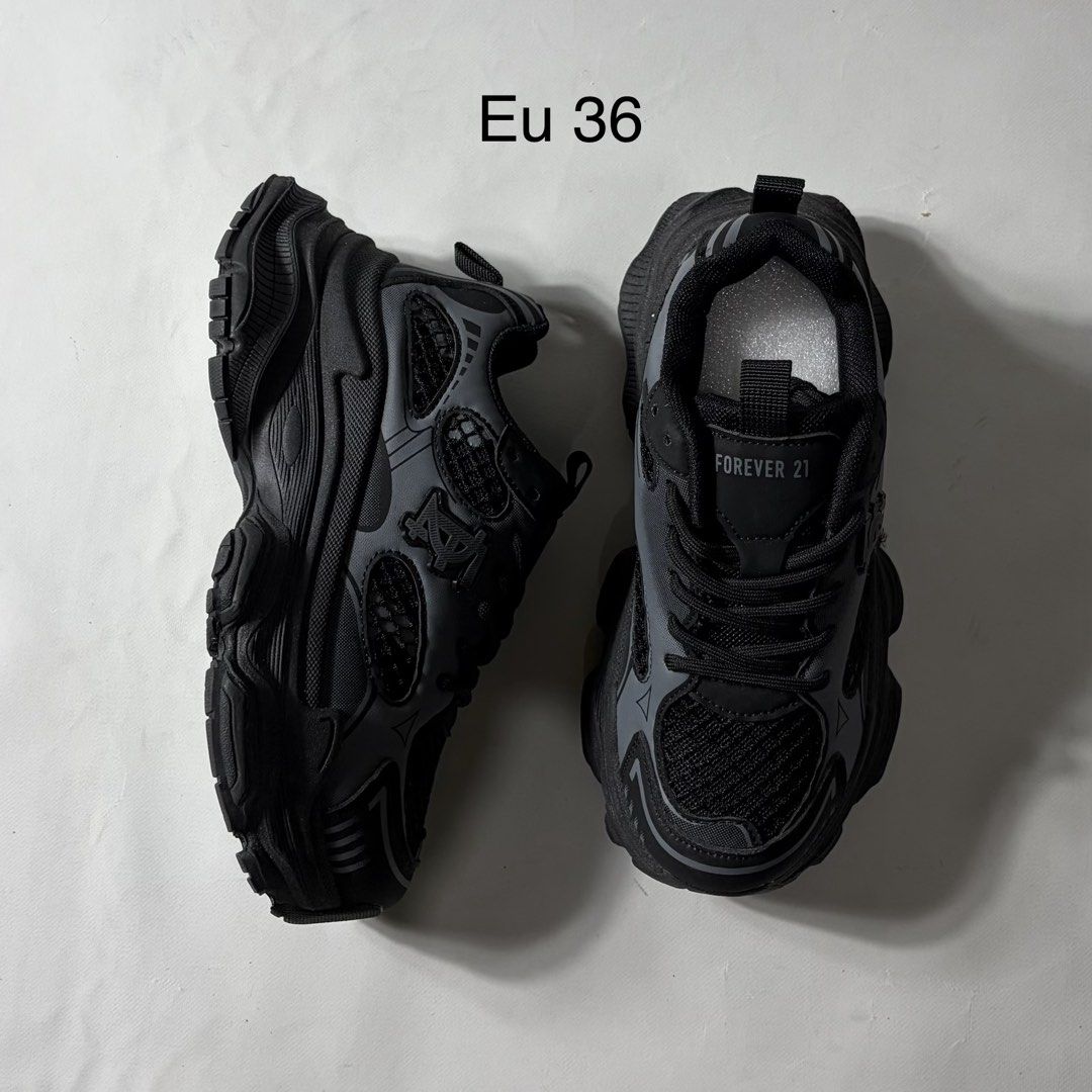 Forever 21 chunky sneakers platform shoes (Category: Sneakers) located in Baguio. Submitted by suffering (Listing ID 1463927276, Image 1). Description: Baguio City .