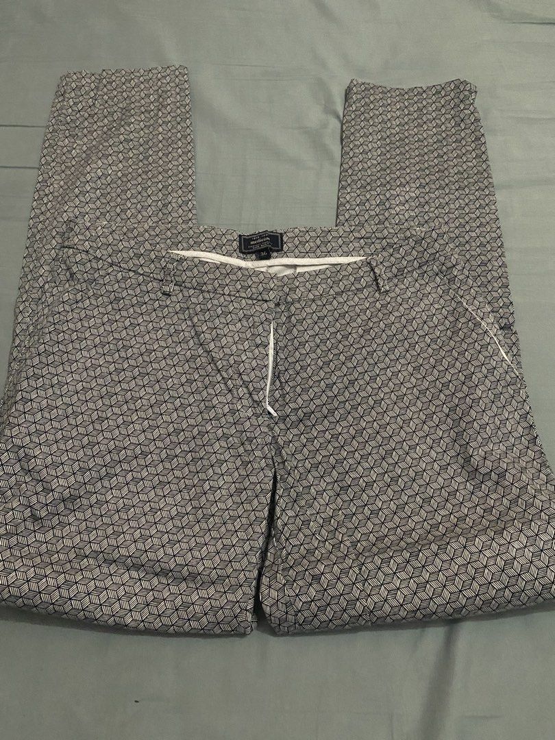 Formal trouser (Category: Other Bottoms) located in Lapu Lapu. Submitted by enecha (Listing ID 1463759905, Image 3). Description: Fits 26,27,28.