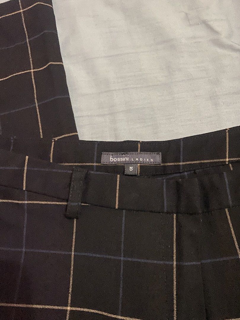 Formal trouser (Category: Other Bottoms) located in Lapu Lapu. Submitted by enecha (Listing ID 1463759905, Image 2). Description: Fits 26,27,28.