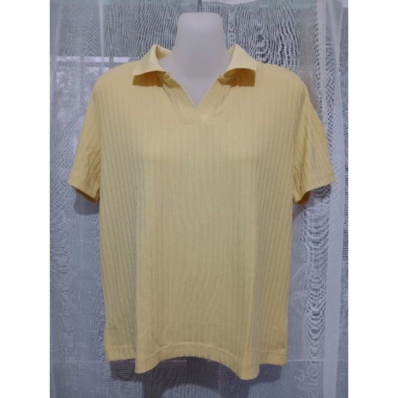 Forme shirt (Category: Shirts) located in Naguilian. Submitted by impulsive.buyer02 (Listing ID 1463772919, Image 1). Description: medium.