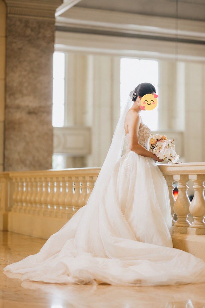 Francis Libiran Wedding Dress (Category: Evening dresses & gowns) located in Manila. Submitted by goodthingspreloved.92 (Listing ID 1463878858, Image 1). Description: - Timeless yet modern ball gown - Sweetheart neckline - Layers of glittery soft tulle - Embellished with Italian lace and glass crystals - A truly dream-like dress for your special day - Original price: P168,000 Size Bust 34 to 35 Waist 27 to 28 .