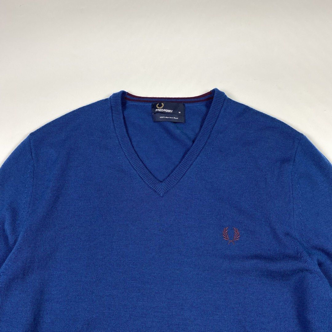 Fred Perry - Merino Wool Sweater (Category: Tshirts & Polo Shirts ) located in Iloilo. Submitted by s3condh4nd. (Listing ID 1463890984, Image 3). Description: Tagged Size : Medium Condition : 10/10 Dimensions Width - 20 Length - 26 Shoulder - 16.5 Sleeve - 27 Condition : This item is used , Please don’t expect if it is like brand new. Measured : Laid Flat by Inches Payment : GO TYME / BPI.