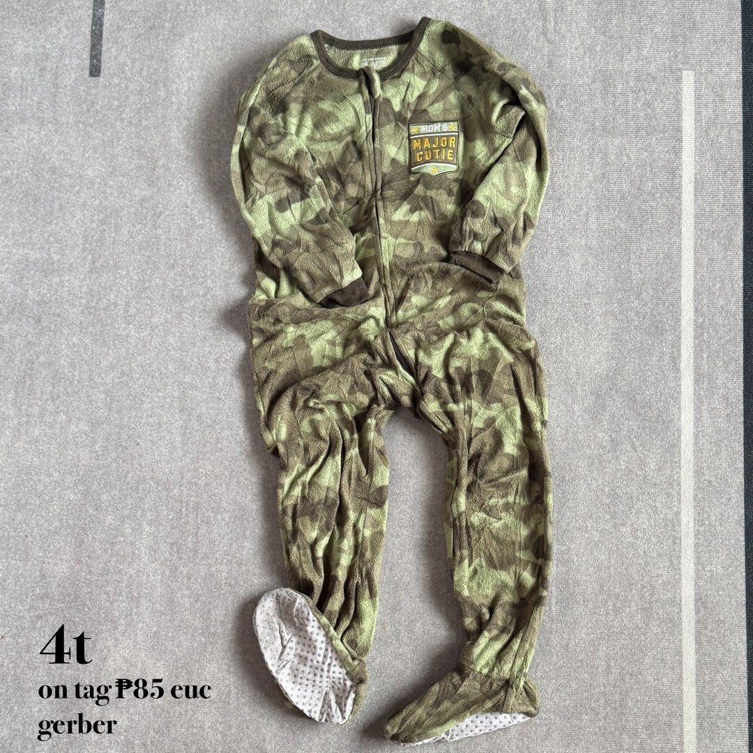 frogsuits: gerber (Category: Babies & Kids Fashion) located in Baguio. Submitted by mapa_laku (Listing ID 1463761997, Image 1). Description: .