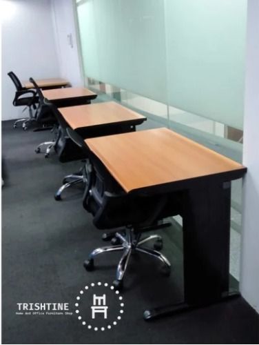 FST-005 Beechwood Freestanding Table (Category: Office Furniture & Fixtures) located in Caloocan City. Submitted by jimkirt.tristine.ph (Listing ID 1463824763, Image 1). Description: Material: HPL tabletop, Steel Legs bullnose edge with modesty panel with adjustable glider Dimensions Available: L100 x W70 x H75 cm L120 x W70 x H75 cm L140 x W70 x H75 cm Finish: Beechwood top, black legs DISCLAIMER: PRICE IS FOR POSTING PURPOSES ONLY.