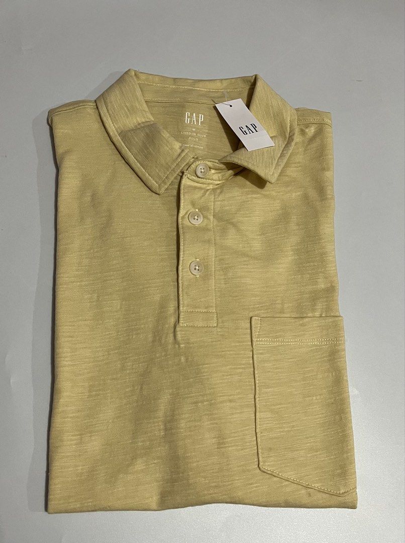 Gap Men’s Polo Shirt (Category: Tshirts & Polo Shirts ) located in Santa Rosa. Submitted by ninaparis (Listing ID 1463841573, Image 2). Description: Original Gap Men’s Polo Shirt size Medium.