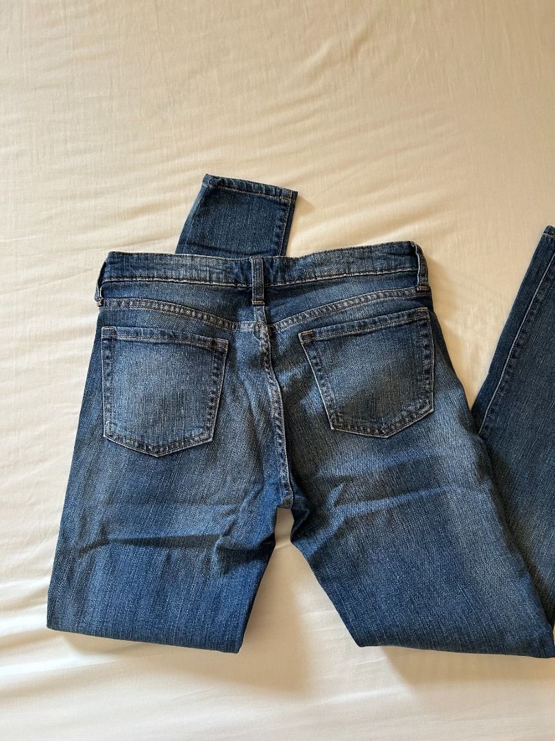 Gap Sexy Bootcut Jeans (Category: Jeans) located in Batangas. Submitted by dusclutter (Listing ID 1463776337, Image 2). Description: RFS: decluttering No issues Loc: Sto tomas, Batangas MOP: Maribank / Gcash / Maya / BDO Shipping c/o buyer.