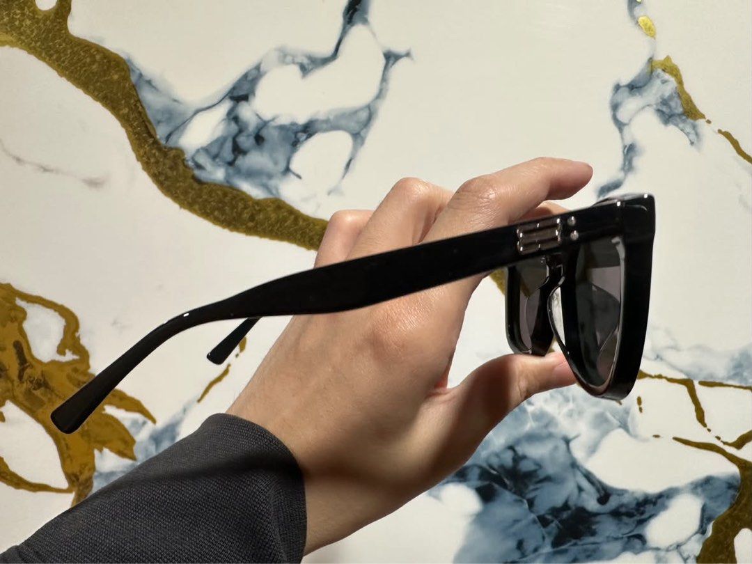 AUTHENTIC Gentle Monster Queen Sunglasses Black (Category: Sunglasses & Eyewear) located in Sariaya. Submitted by ja0111 (Listing ID 1463897086, Image 3). Description: - Authentic Gentle Monster sunglasses - Bought sa BGC Gentle Monster for 13650 - Classic black frame with dark lenses - Comes with original box, pouch and receipt.