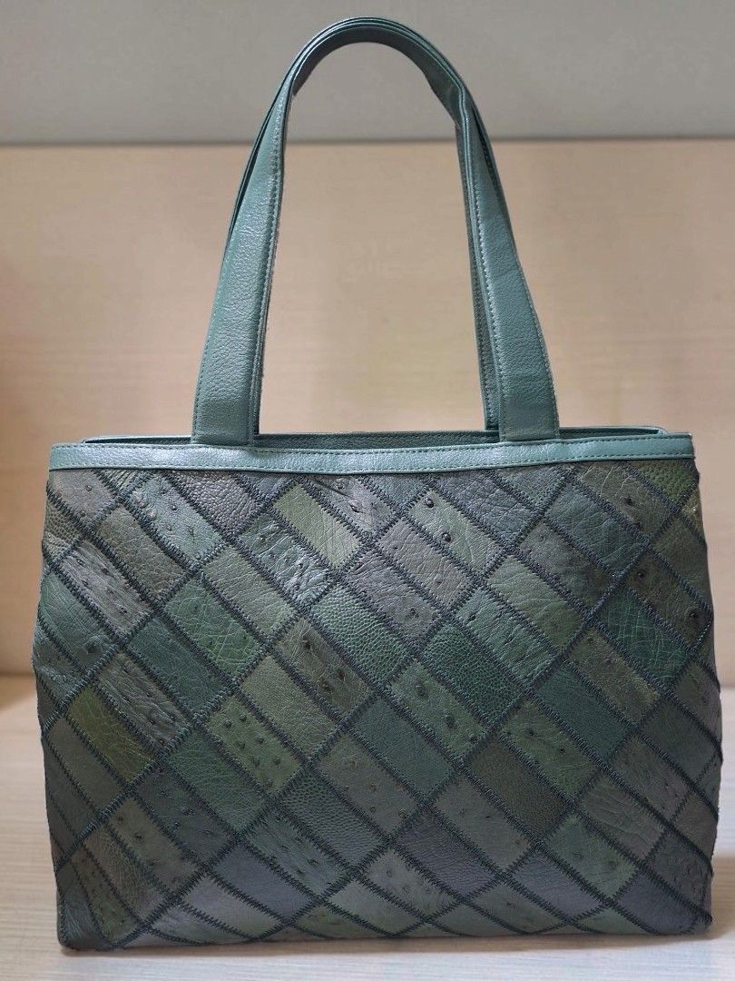 GENUINE OSTRICH LEATHER PATCHWORK TOTE BAG (Category: Tote Bags) located in Las Pinas. Submitted by annachiaonair2037 (Listing ID 1463806041, Image 2). Description: GENUINE OSTRICH LEATHER PATCHWORK TOTE BAG FROM JAPAN INNER VELVET LINING 2 COMPARTMENTS 1 ZIP CLOSURE 1 MAGNETIC LOCK CLOSURE HANDLE DROP 9" H 11.5" L 14.5" W 4.5".