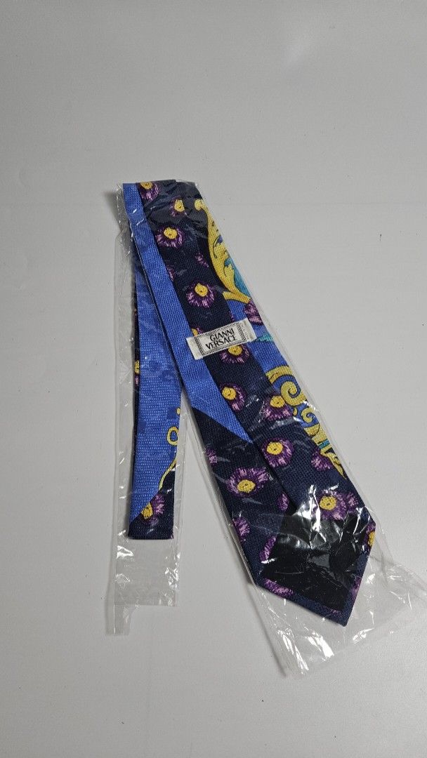 Gianni Versace Silk Tie (Category: Ties) located in Alfonso. Submitted by jbcamet (Listing ID 1463823298, Image 3). Description: - Authentic Gianni Versace Tie - Vibrant Floral & Baroque Pattern - 100% Silk - Made in Italy - Includes Original Packaging.