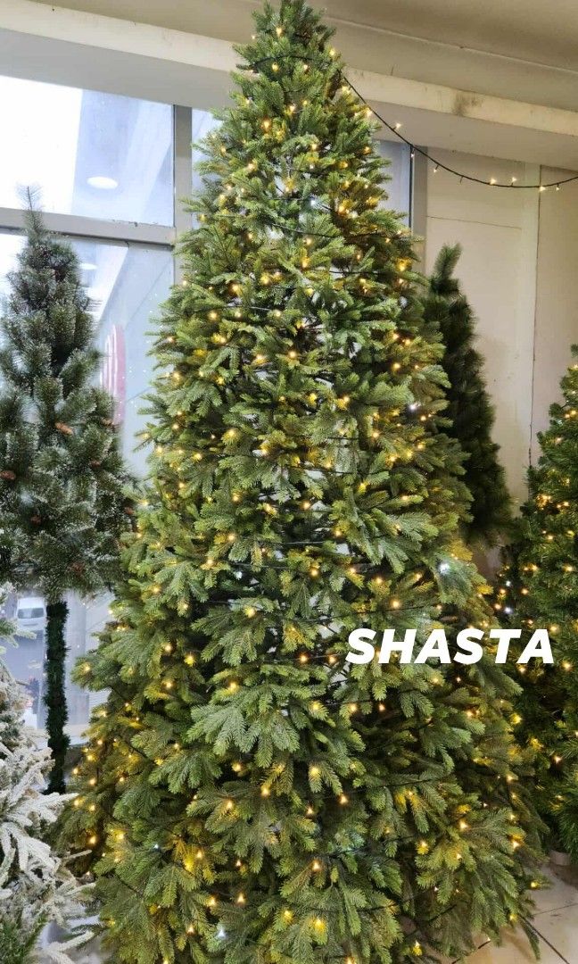 Giant Christmas tree (Category: Artificial Plants & Flowers) located in Manila. Submitted by mecagani (Listing ID 1463870691, Image 3). Description: Pm for the price ‼️ available 10ft to 20ft Order now , Ship now 💯.
