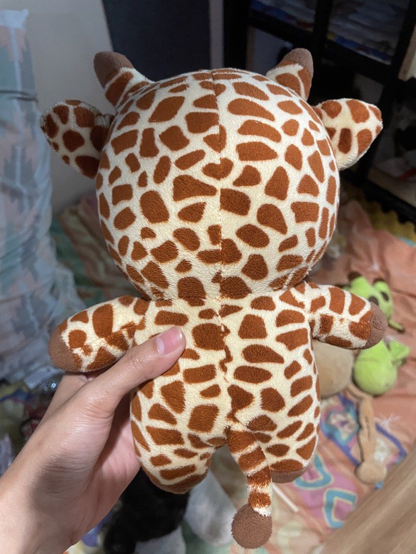 EXO - Giraffe Yeol Doll (Category: K-Wave Merchandise) located in Rizal. Submitted by babybird__shop (Listing ID 1463775961, Image 2). Description: EXO chanyeol giraffeyeol doll.
