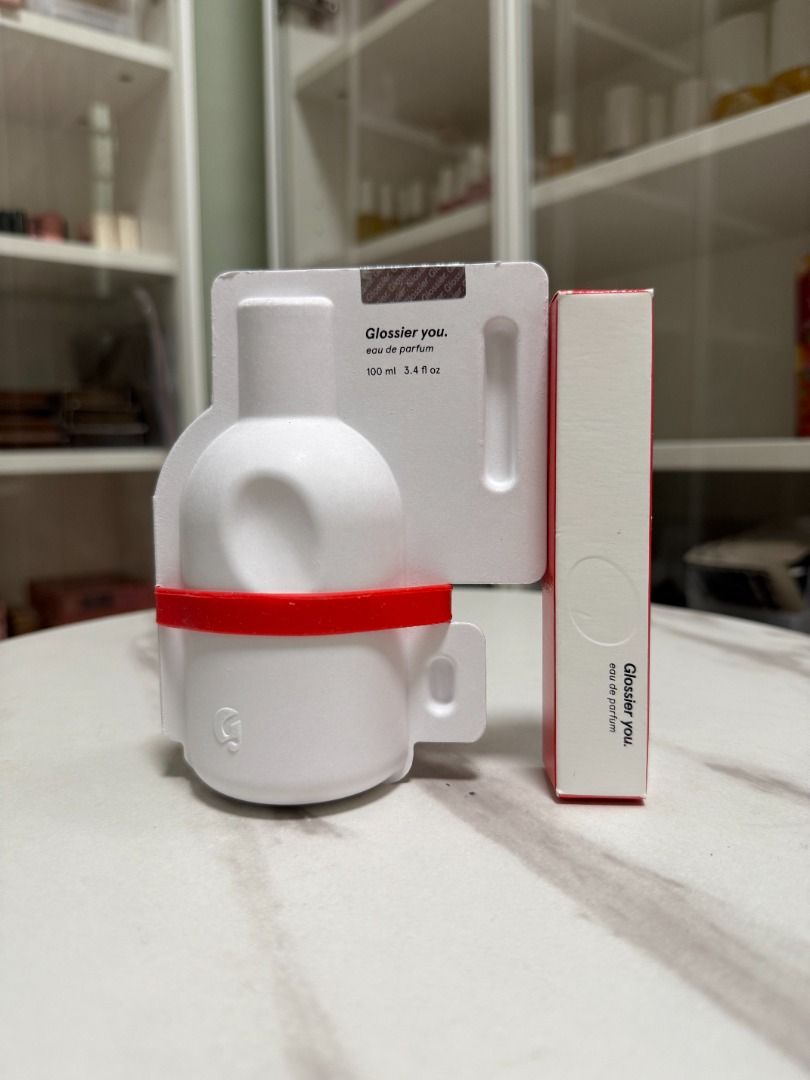 GLOSSIER Glossier You Eau de Parfum (Category: Fragrance & Deodorants) located in Quezon City. Submitted by happyfactoryph (Listing ID 1463899898, Image 1). Description: 🛍️ GLOSSIER Glossier You Eau de Parfum 8 ml FB/IG Price - P3,190 E-Commerce Price - P3,990 100 ml FB/IG Price - P10,990 E-Commerce Price - P11,990 Available now at Happy Factory PH! SHOP DETAILS 💳 Mode of Payment: COD, BPI, BDO, Metrobank, GCash 📍 Pick-up: Marikina Heights 🚚 