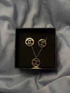 (Category: ) located in . Submitted by _noname.shop (Listing ID 1463811807, Image 1). Description: .