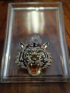 (Category: ) located in . Submitted by solstice.style (Listing ID 1463934388, Image 1). Description: .