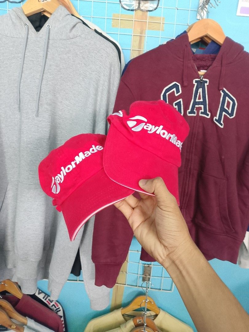 GOLF CAP (Category: Activewear) located in Manila. Submitted by clintstone07 (Listing ID 1463815396, Image 1). Description: FOR SALE ❗❗ GOLF CAP BOTH EXCELLENT ONE SIZE ADJUSTABLE.