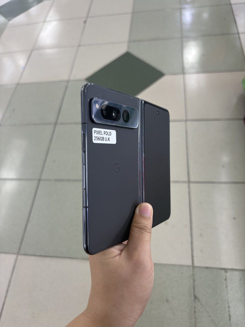Google Pixel Fold 256gb FU JP Variant 95% Makinis (Category: Google Pixel) located in San Juan City. Submitted by javedsgadgetshop (Listing ID 1463908726, Image 3). Description: INSTALLMENT OPTIONS : SPAY LATER / GGIVES / CREDIT CARD / SKYRO / HOMECREDIT (BRANDNEW) QUICK INFO! ✖️ ➡️ Google Pixel Fold ➡️ 256gb ➡️ Black Color ➡️ Japan Variant ➡️ 95% Makinis & Good BH ➡️ Factory Unlock ➡️ WITH CHARGER 🤝 We accept swap | Trade - In 💳 We do installm