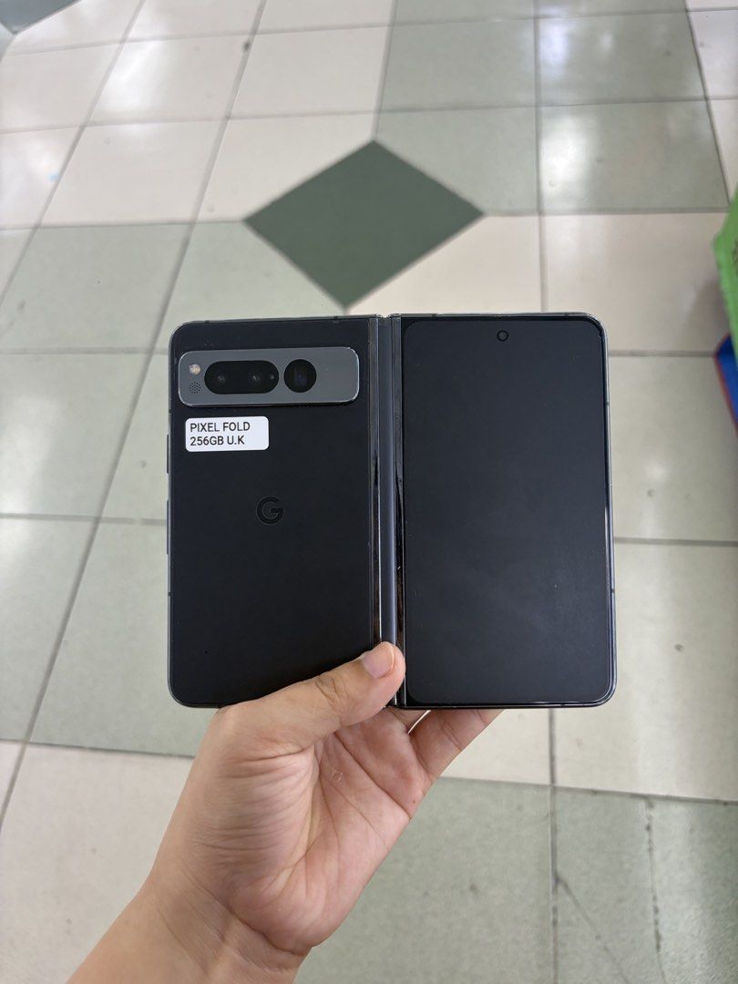 Google Pixel Fold 256gb FU JP Variant 95% Makinis (Category: Google Pixel) located in San Juan City. Submitted by javedsgadgetshop (Listing ID 1463908726, Image 1). Description: INSTALLMENT OPTIONS : SPAY LATER / GGIVES / CREDIT CARD / SKYRO / HOMECREDIT (BRANDNEW) QUICK INFO! ✖️ ➡️ Google Pixel Fold ➡️ 256gb ➡️ Black Color ➡️ Japan Variant ➡️ 95% Makinis & Good BH ➡️ Factory Unlock ➡️ WITH CHARGER 🤝 We accept swap | Trade - In 💳 We do installm