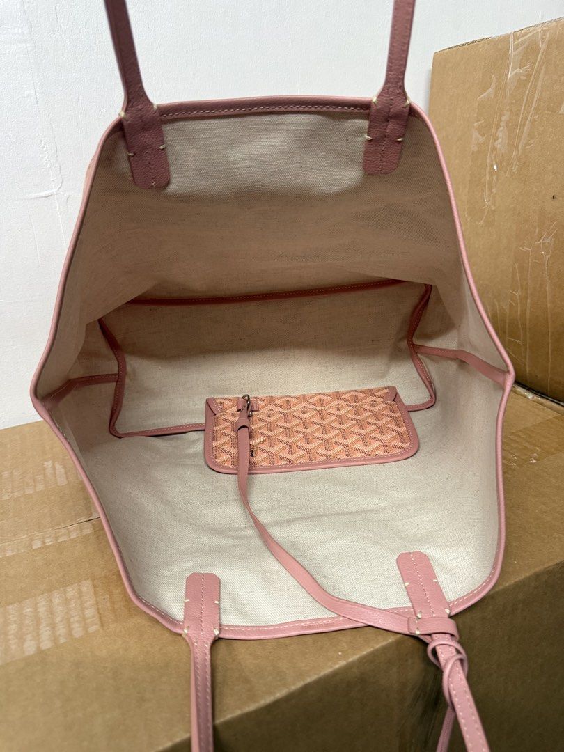 Goyard (Category: Tote Bags) located in Cagayan de Oro. Submitted by negosyantesibengineer (Listing ID 1463883698, Image 3). Description: .