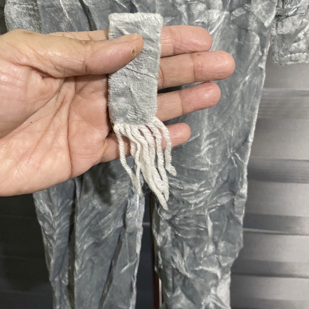 Gray Jumpsuit (Category: Babies & Kids Fashion) located in Caloocan City. Submitted by discusonlineshop (Listing ID 1463755873, Image 2). Description: 1 year old .