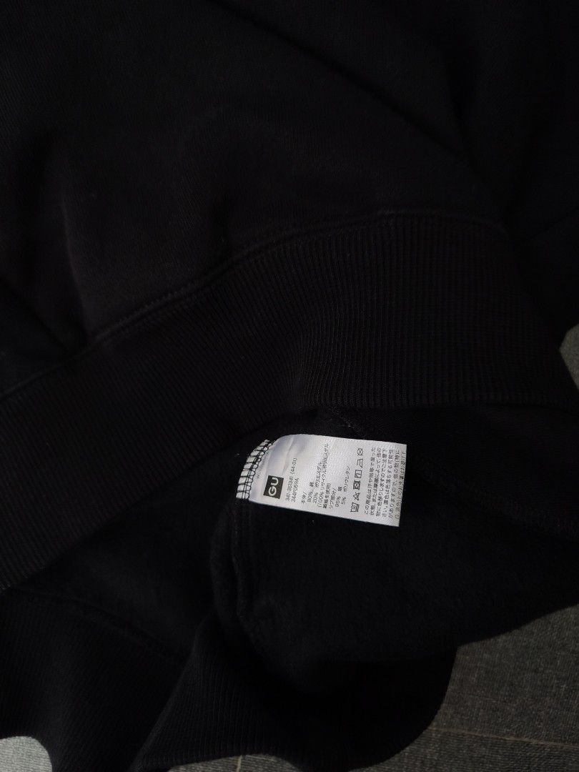 GU Black Half Zip Sweatshirt (Category: Coats, Jackets and Outerwear) located in Manila. Submitted by gelog2 (Listing ID 1463789439, Image 3). Description: - GU black sweatshirt - Half-zip neckline - Ribbed cuffs and hem - Estimated size: S - Perfect for layering or standalone wear - Simple and classic design.