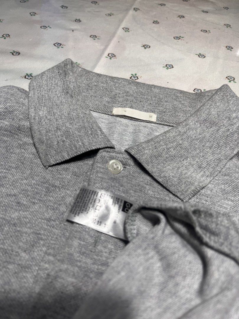GU GRAY PLAIN POLO SHIRT (Category: Activewear) located in Angat. Submitted by andreibilledo13 (Listing ID 1463932022, Image 2). Description: .