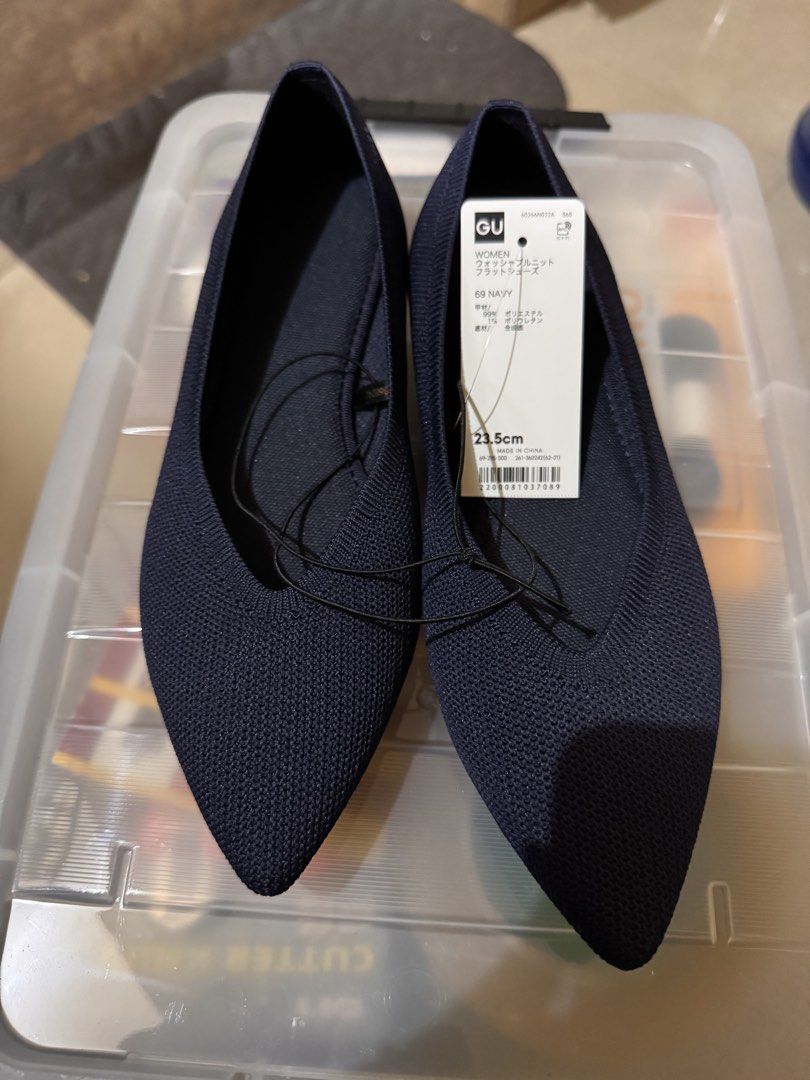 GU Navy Flats (Category: Flats & Sandals) located in Manila. Submitted by sale_declutteringpcs (Listing ID 1463793783, Image 1). Description: Size 23.5 cm.