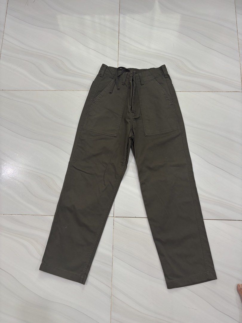 GU straight cargo pants (Category: Other Bottoms) located in Manila. Submitted by declutterwithbeyuh (Listing ID 1463774999, Image 1). Description: olive green .
