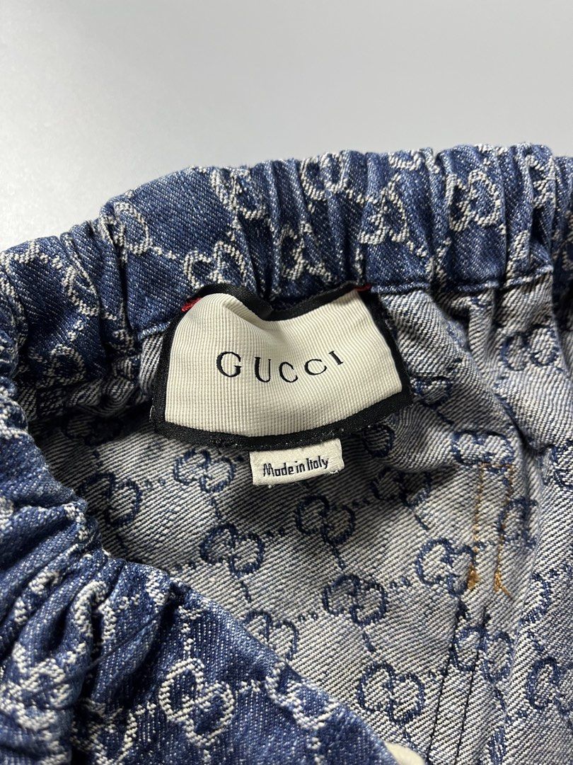 GUCCI (Category: Jeans) located in Mabalacat. Submitted by GOTGAMETHRIFT (Listing ID 1463829144, Image 3). Description: GUCCI VERY GOOD CONDITION ISSUE LAST PIC 30 WAIST 21 LENGTH 650+SF.