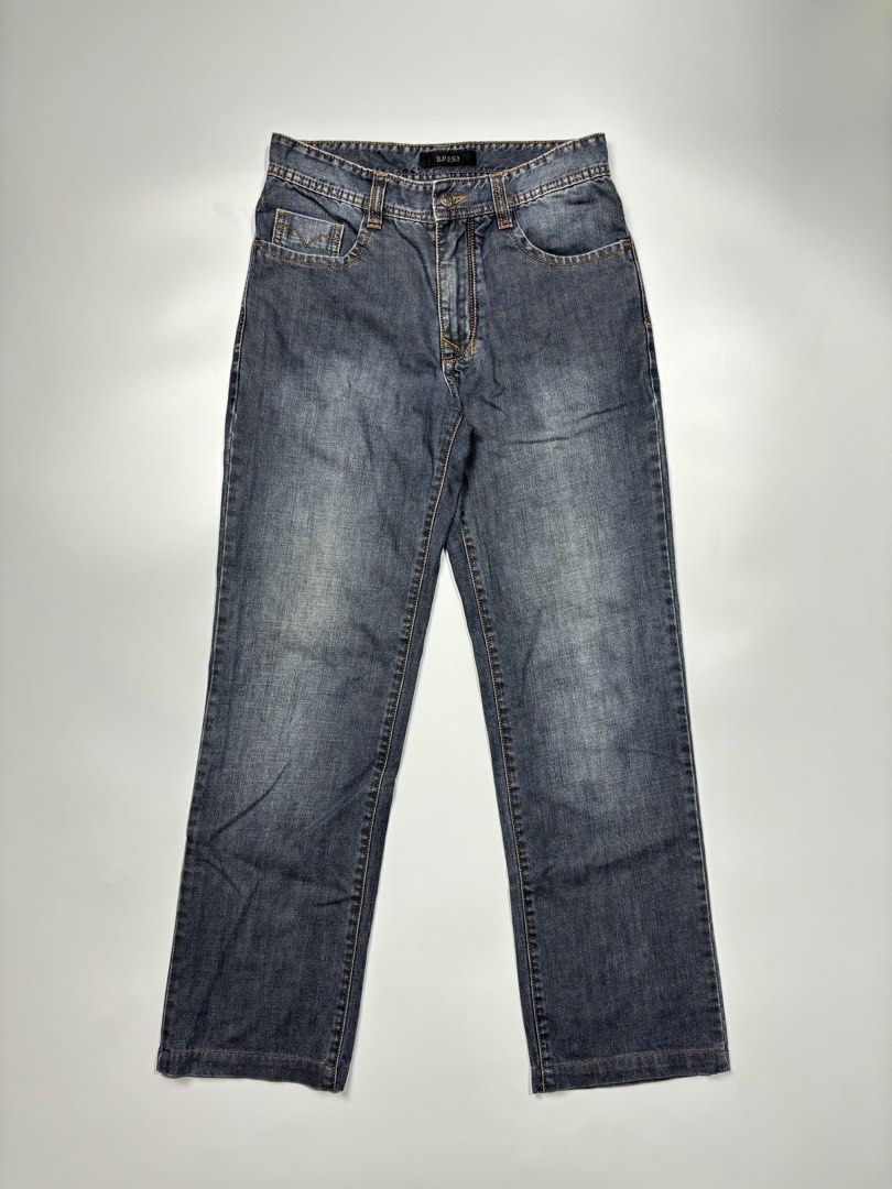 Gucci 2008 Size 32 Womens Straight cut (Category: Luxury Apparel) located in Abucay. Submitted by alvinthrif57836 (Listing ID 1463807361, Image 1). Description: Gucci 2008 Size 32 Womens Straight cut ‎_______________________ ‎Size: 32 on tag ‎(Measured by Inches) ‎Waist: 30-31 ‎Length: 40 ‎Condition: EXCELLENT ‎Color Rate: 9/10 ‎Issue: None ‎_______________________ ‎ ‎Color may vary due to lightning so check wisely. ‎Thank you for your understand
