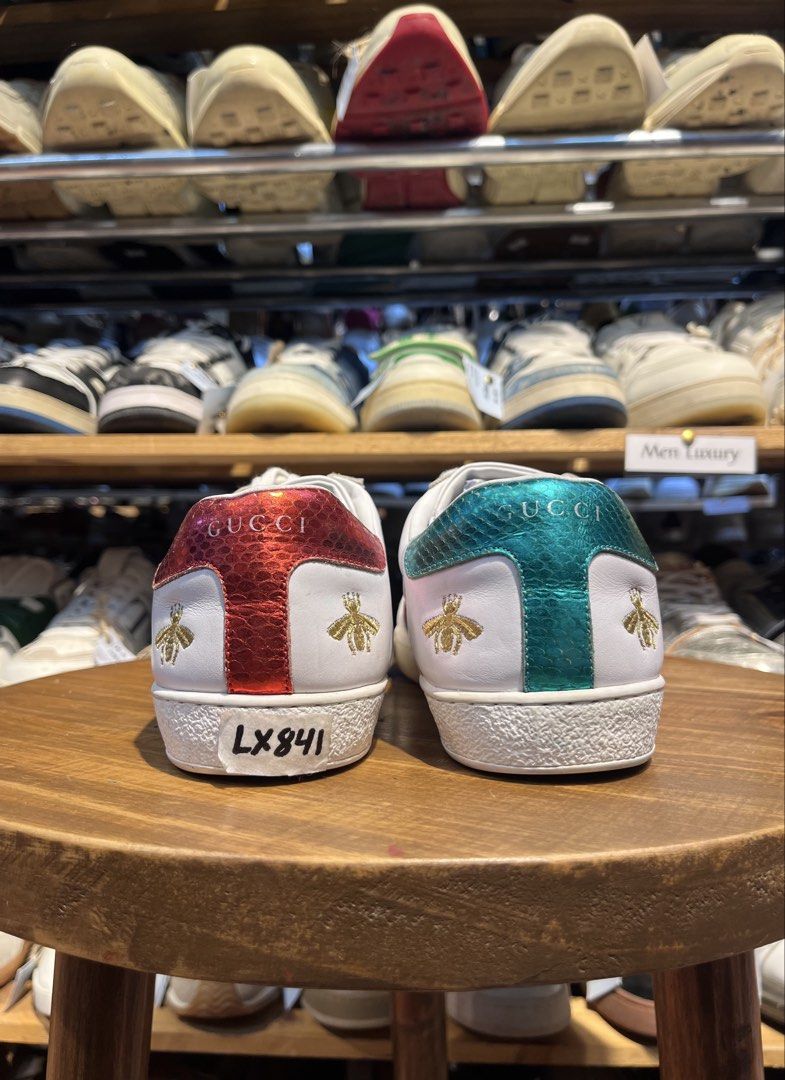 GUCCI ACE BEES AND STARS (Category: Casual Shoes) located in Baguio. Submitted by shoelux (Listing ID 1463750980, Image 3). Description: .