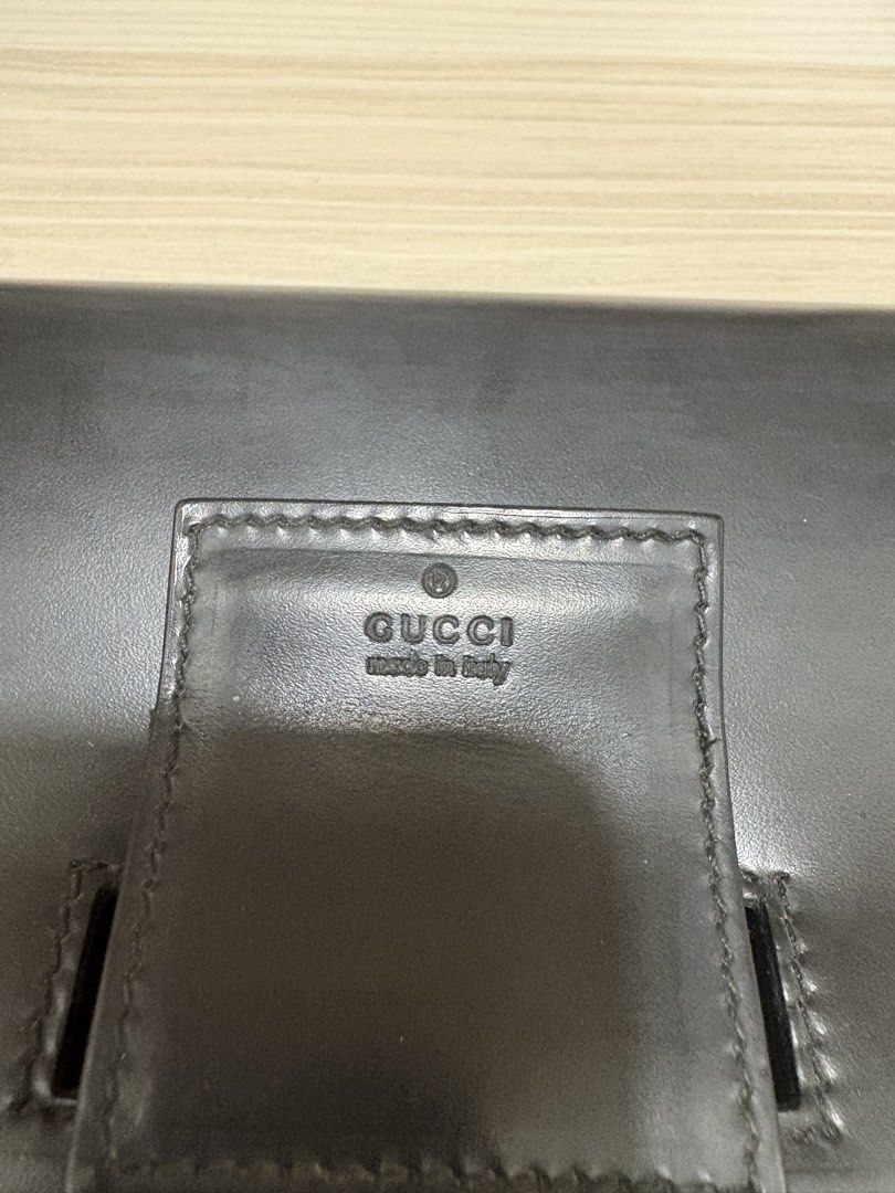 Gucci Bamboo Handle Shoulder Bag Black Leather (Category: Luxury Bags & Wallets) located in Subic. Submitted by shakeshock12 (Listing ID 1463921961, Image 2). Description: - Authentic Gucci Shoulder Bag - Color: Black Leather - Iconic Bamboo Handle - Made in Italy - Serial Number: 001.405.01274 - Authenticated on Poizon - Condition: Great, ready for a new owner negotiable for sure buyer.