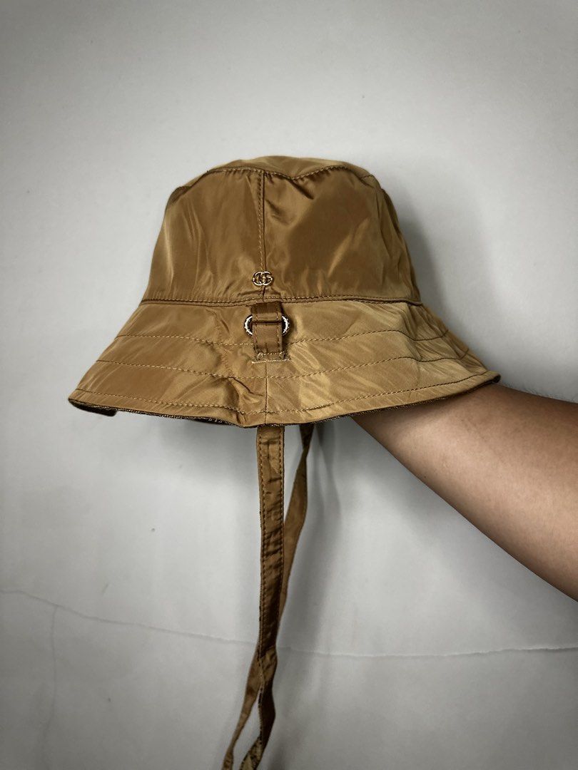GUCCI BUCKET HAT (Category: Caps & Hats) located in Molave. Submitted by thriftmate13 (Listing ID 1463761066, Image 2). Description: .