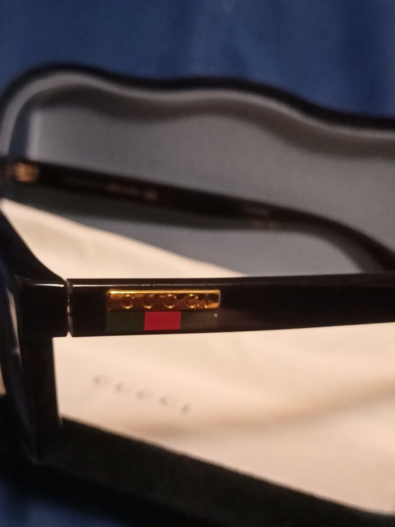 Gucci Sunglass (Category: Sunglasses & Eyewear) located in Manila. Submitted by vastfire.1ee02d (Listing ID 1463748916, Image 2). Description: For Sale Gucci Sunglass/Shade Bought in Canada Good as New Orig with case And orig lens Rfs: Decluttering Pick up or Lalamove Bulacan Area.