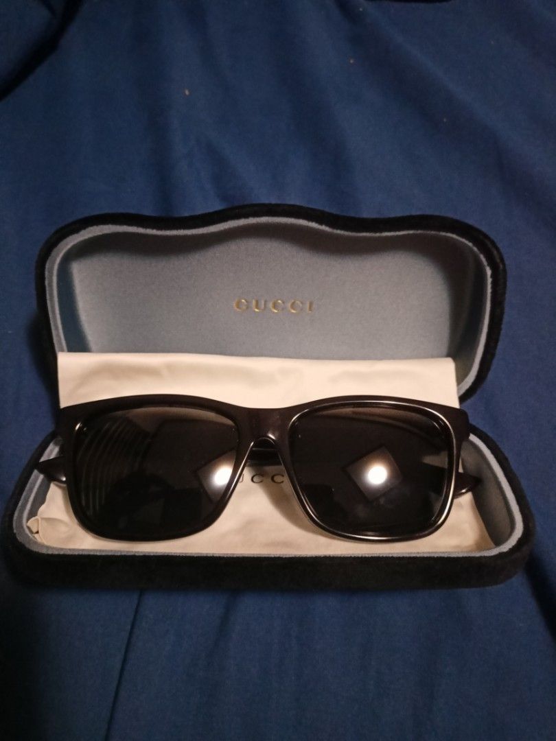 Gucci Sunglass (Category: Sunglasses & Eyewear) located in Manila. Submitted by vastfire.1ee02d (Listing ID 1463748916, Image 1). Description: For Sale Gucci Sunglass/Shade Bought in Canada Good as New Orig with case And orig lens Rfs: Decluttering Pick up or Lalamove Bulacan Area.