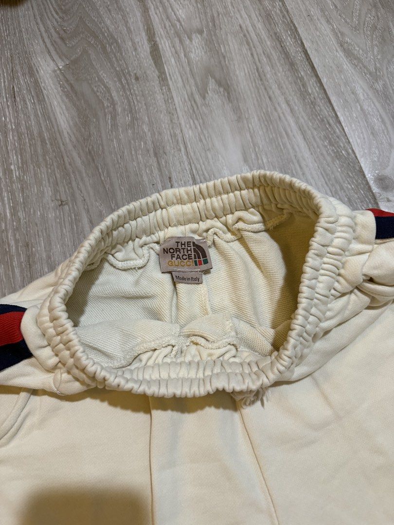 Gucci x TNF short (Category: Shorts) located in Taguig. Submitted by thesocialthrift (Listing ID 1463839838, Image 3). Description: For sale Gucci x TNF short Large on tag W- 30-34 L- 21 No issue Excellent condition .