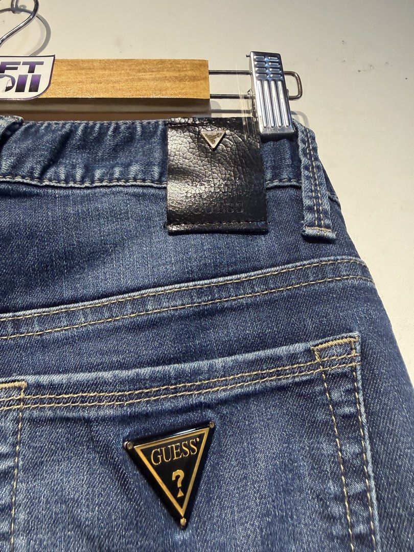 Guess (Category: Jeans) located in Carmen. Submitted by thriftnichoii (Listing ID 1463839161, Image 3). Description: Guess 30x39.
