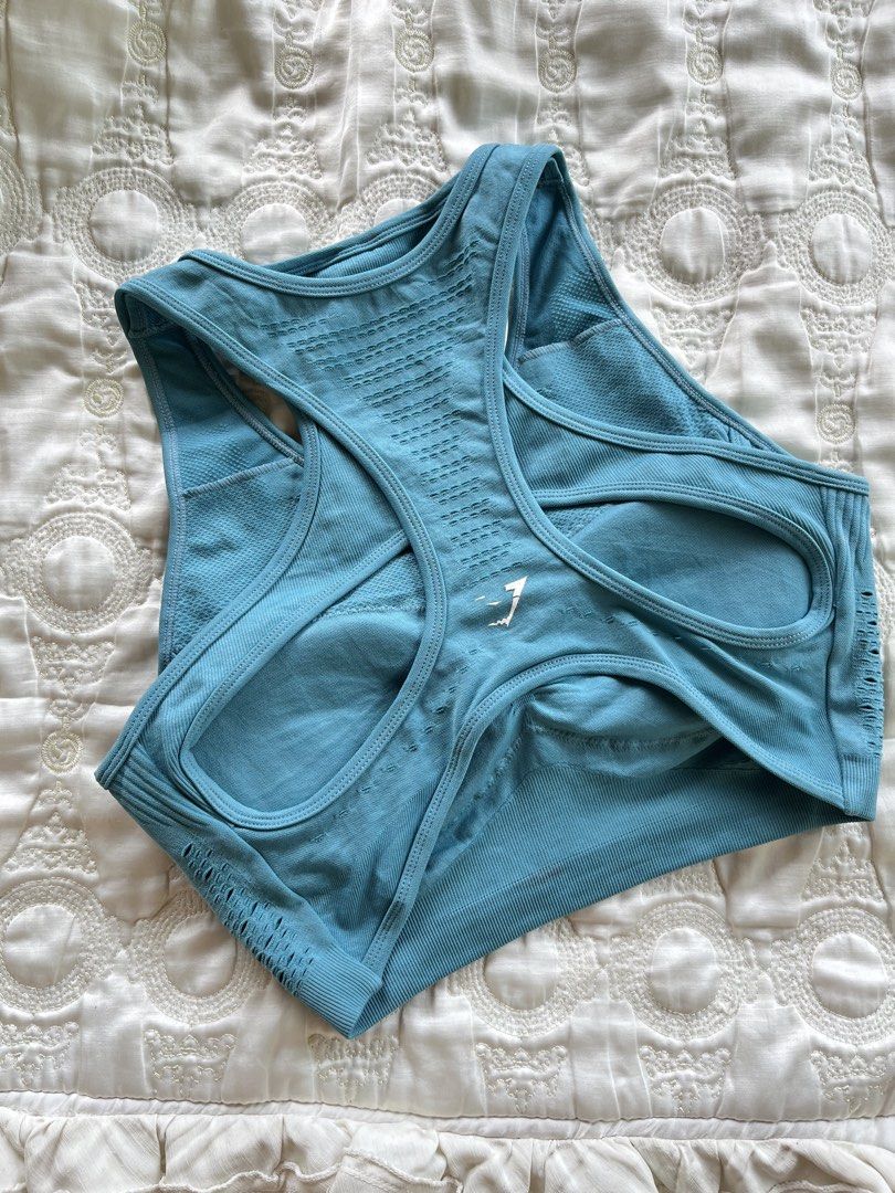 Gymshark Sports Bra (Category: Undergarments & Loungewear) located in Pagadian. Submitted by primserenity (Listing ID 1463907246, Image 2). Description: flaw is the logo only.