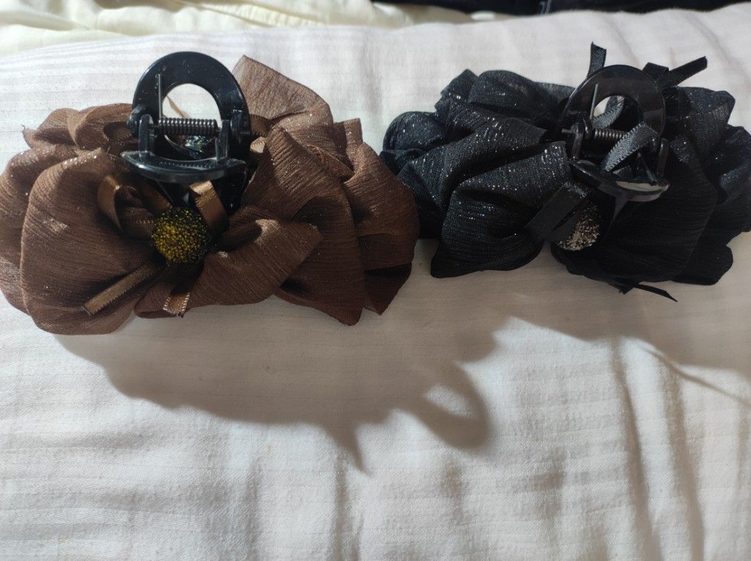 Hair clamp (Category: Hair Accessories) located in Bocaue. Submitted by jessdcluters (Listing ID 1463923125, Image 3). Description: .