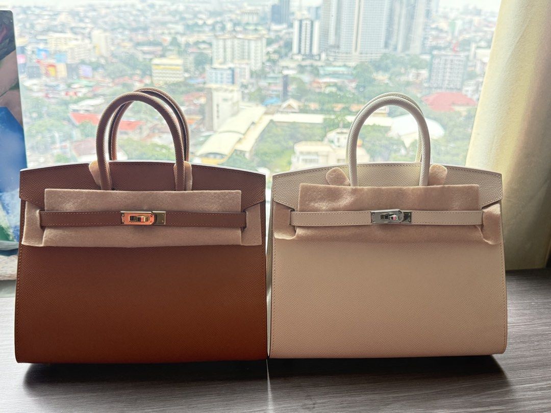 Hand Bag (NEW) (Category: Luxury Bags & Wallets) located in Cebu City. Submitted by dianne.143 (Listing ID 1463815259, Image 1). Description: 10,000 each.