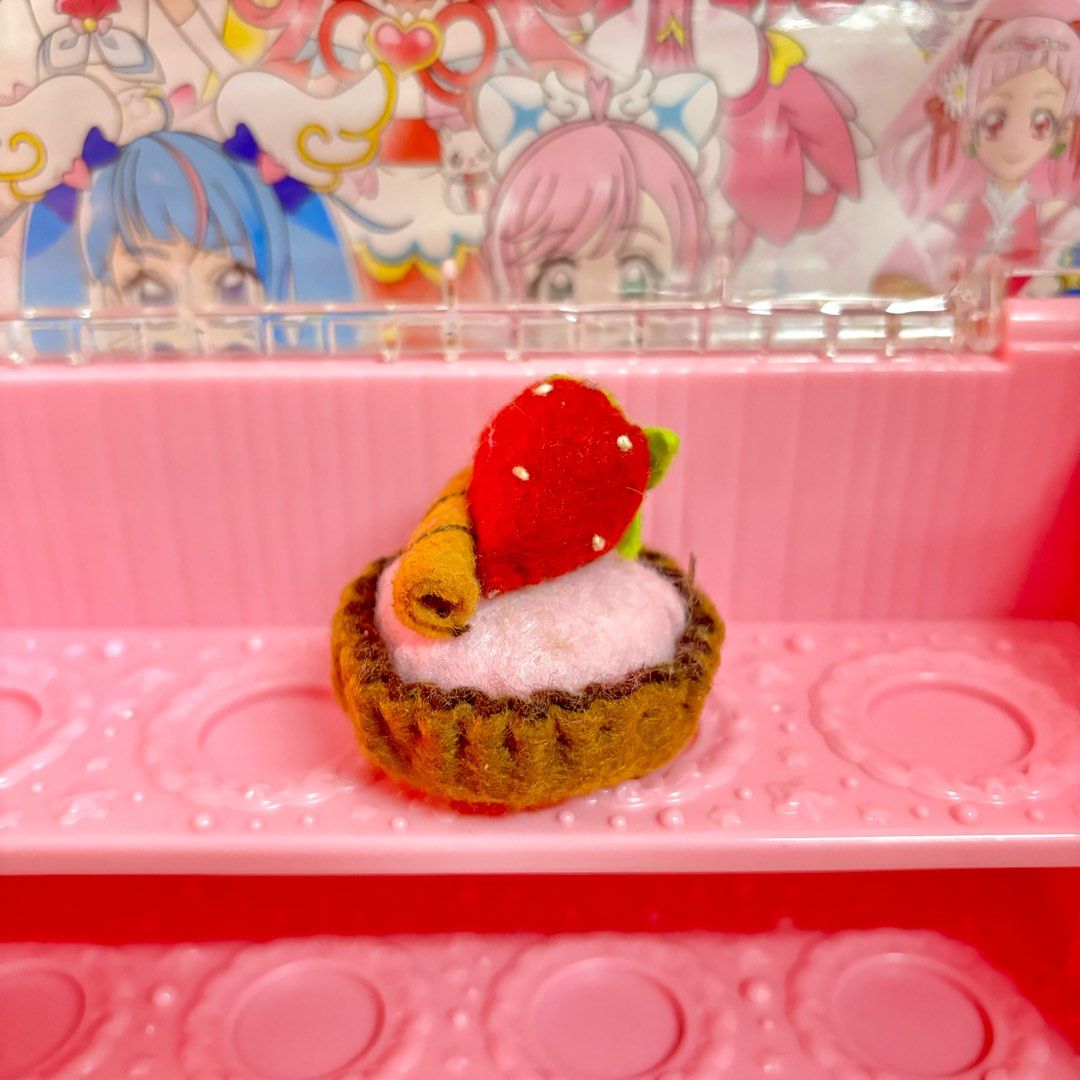 Handmade Felt Strawberry Tart Charm (Category: Charms) located in Quezon City. Submitted by strawberrycutie (Listing ID 1463803488, Image 1). Description: - Adorable handmade felt tart charm. - As is - No return/refund/exchange - J&T and Lalamove only (no rush shipping).