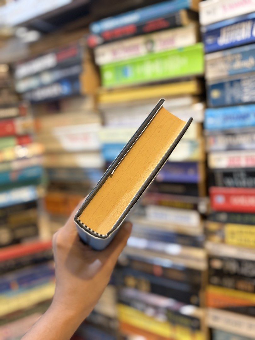 Hardbound A Long Way Down by Nick Hornby Novel (Category: Storybooks) located in Calamba. Submitted by ealectrice27 (Listing ID 1463929198, Image 2). Description: Mode of Payment: Gcash, PNB, Maribank Mode of Delivery: Jnt, Lbc, Lalamove Meet up/Pick up: Anywhere around Calamba.