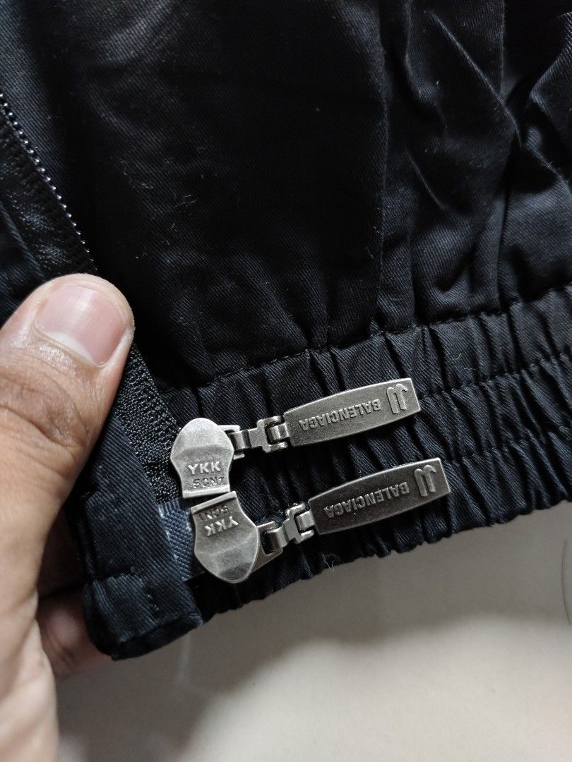 Harrington Balenciaga Triple black Embroid Logo (Category: Coats, Jackets and Outerwear) located in Ilagan. Submitted by goodsanddeals-a73c28 (Listing ID 1463769779, Image 3). Description: Like new condition Width : 26 Length : 28 Color rate : 9.5/10 or Better Message me if you interested 📩.