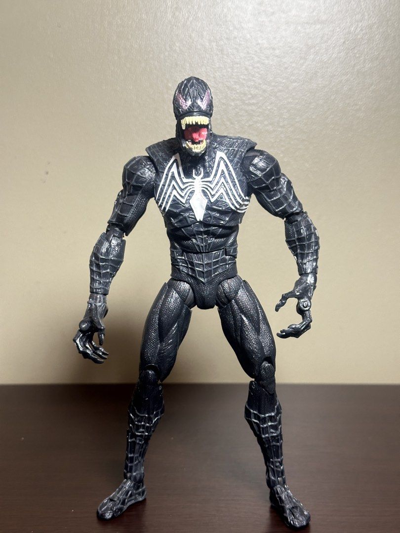 Hasbro 360 Venom Figure (Category: Figurines & Statues) located in Manila. Submitted by pascualui52766 (Listing ID 1463834833, Image 1). Description: Hard to Find Hasbro 360 Line Venom Fig -8 Inches of Happiness -Movable Jaw and Fingers -Perfect for recreating spiderman 3 Scene FAQS: LOC: Lower Antipolo, Rizal MOP: Gcash, Cash, Maribank, BPI MOD: LaLaMove/LBC.