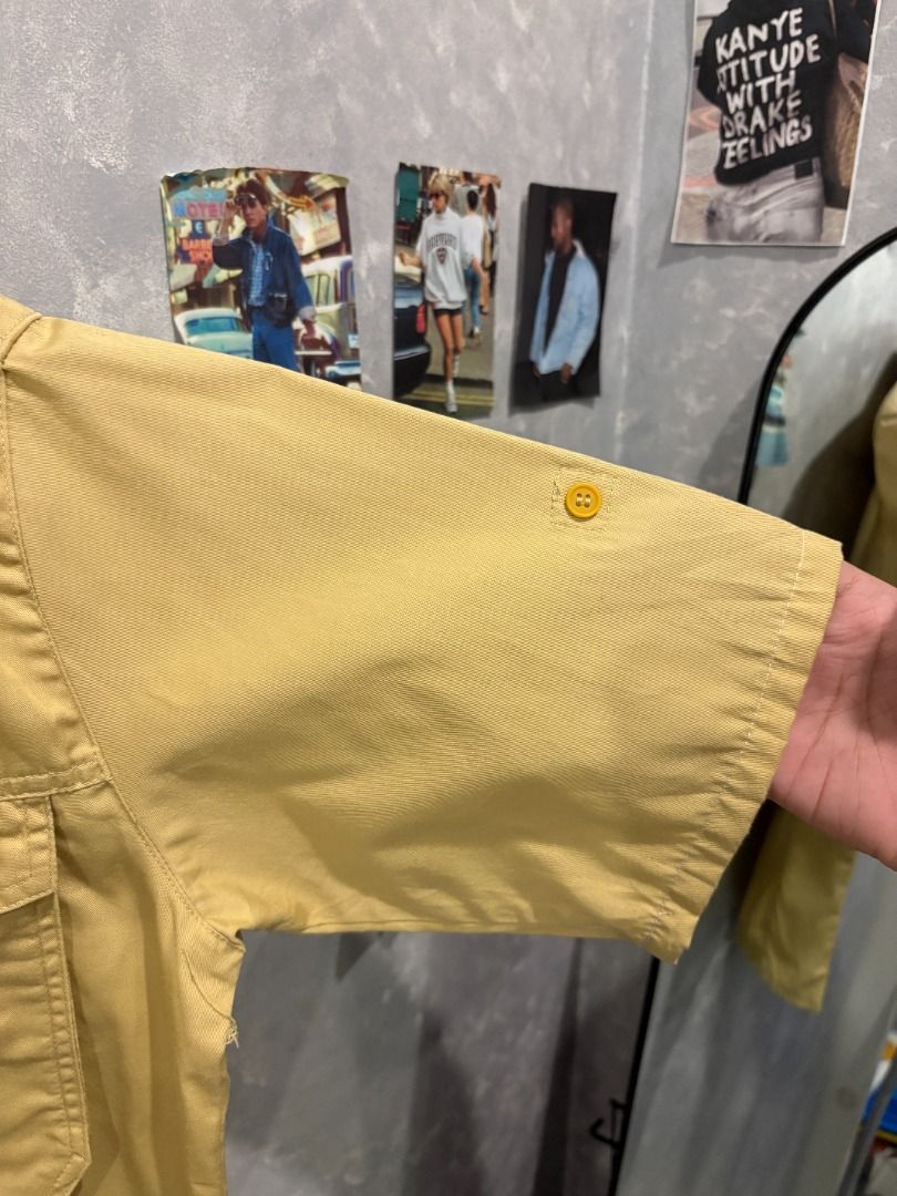 Haseko Japanese Workwear (Category: Tshirts & Polo Shirts ) located in Quezon City. Submitted by outofhabits_store (Listing ID 1463841236, Image 3). Description: Size: Medium Width: 21.5 inches Length: 25 inches Buy 2 items worth 600 pesos and get them for 1,000 Payment method: GCash Shipping options (shouldered by buyer): J&T 3-7 days, Lalamove or Grab within the day Location: Quezon City Please manage your expectations as this item is not brand